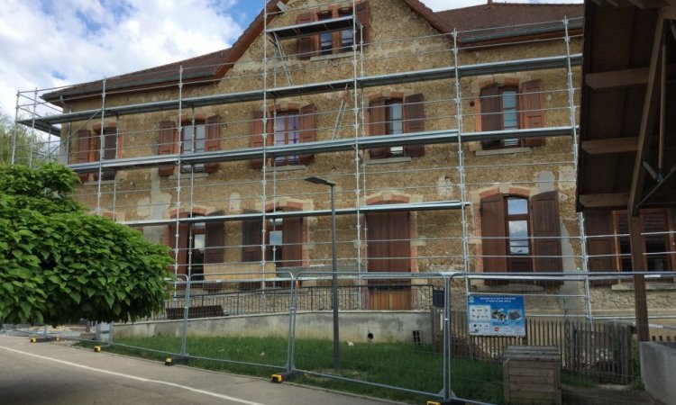 Entreprise pour le ravalement de façades sur bâtiment ancien à Bourgoin-Jallieu