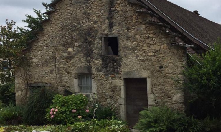 Rénovation de joint de pierre à Saint-Savin