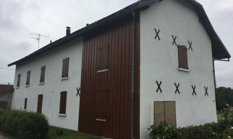 Isolation extérieur d'une maison ancienne à Saint-Savin